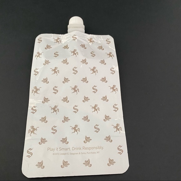 87 New Seagrams Gin Limited Edition 3.75ml Drink Reusable Pouches Party, BBQ - Picture 2 of 4